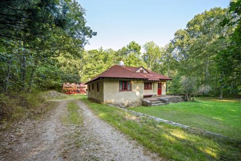 12 Jungle Road York ME 03909