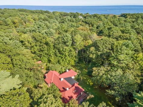 12 Jungle Road York ME 03909