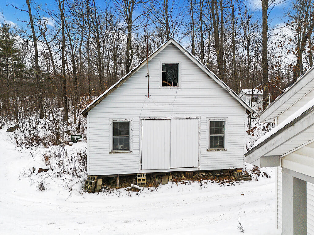7 Frog Holler Lane Augusta ME 04330