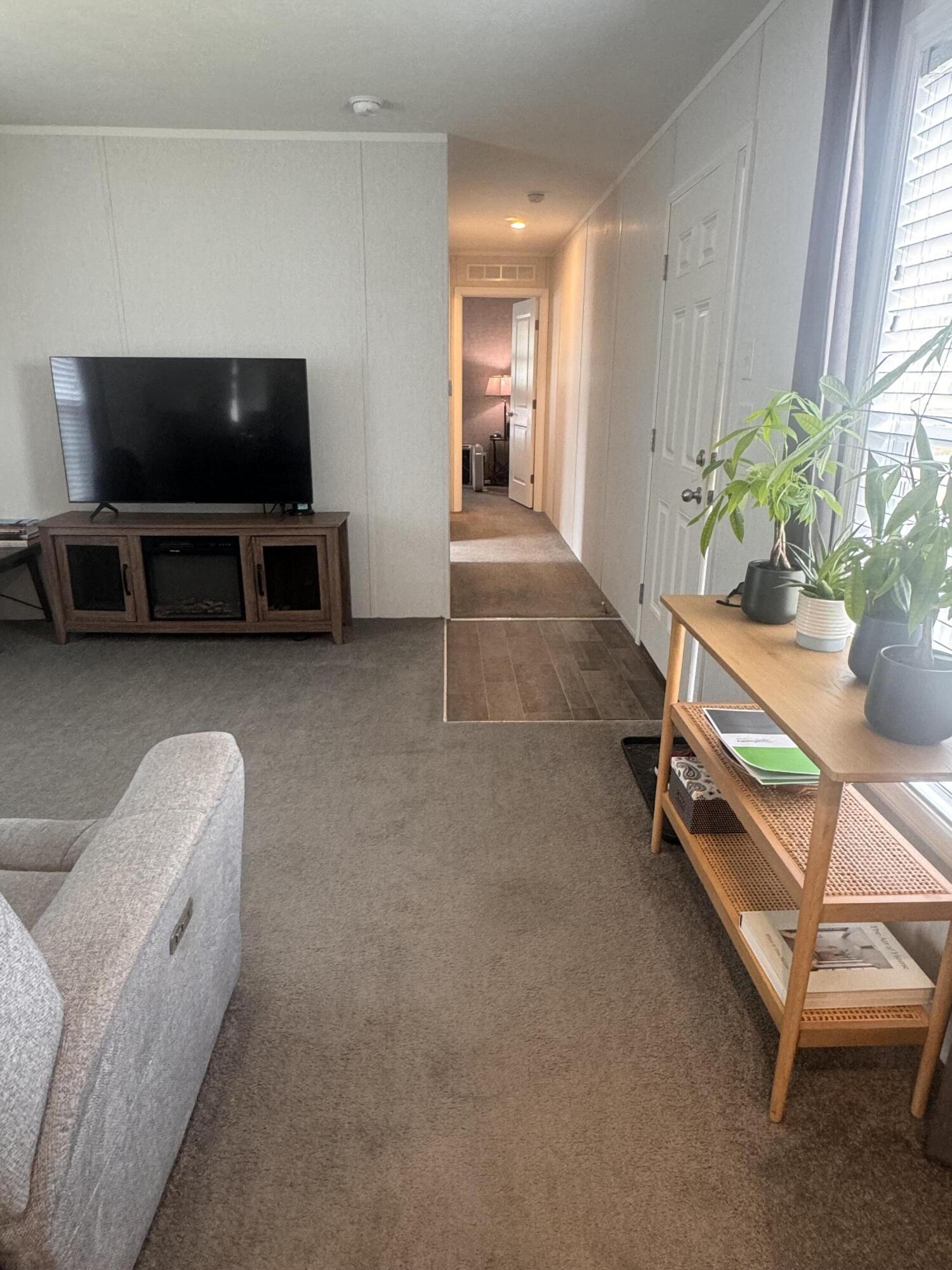 53 Larry Lane Brunswick ME 04011