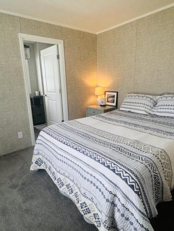 53 Larry Lane Brunswick ME 04011