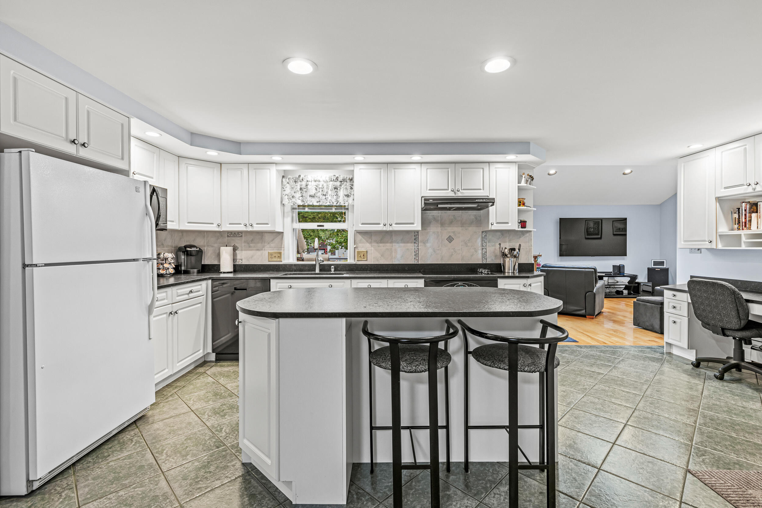 18 Eighth Street Portland ME 04103