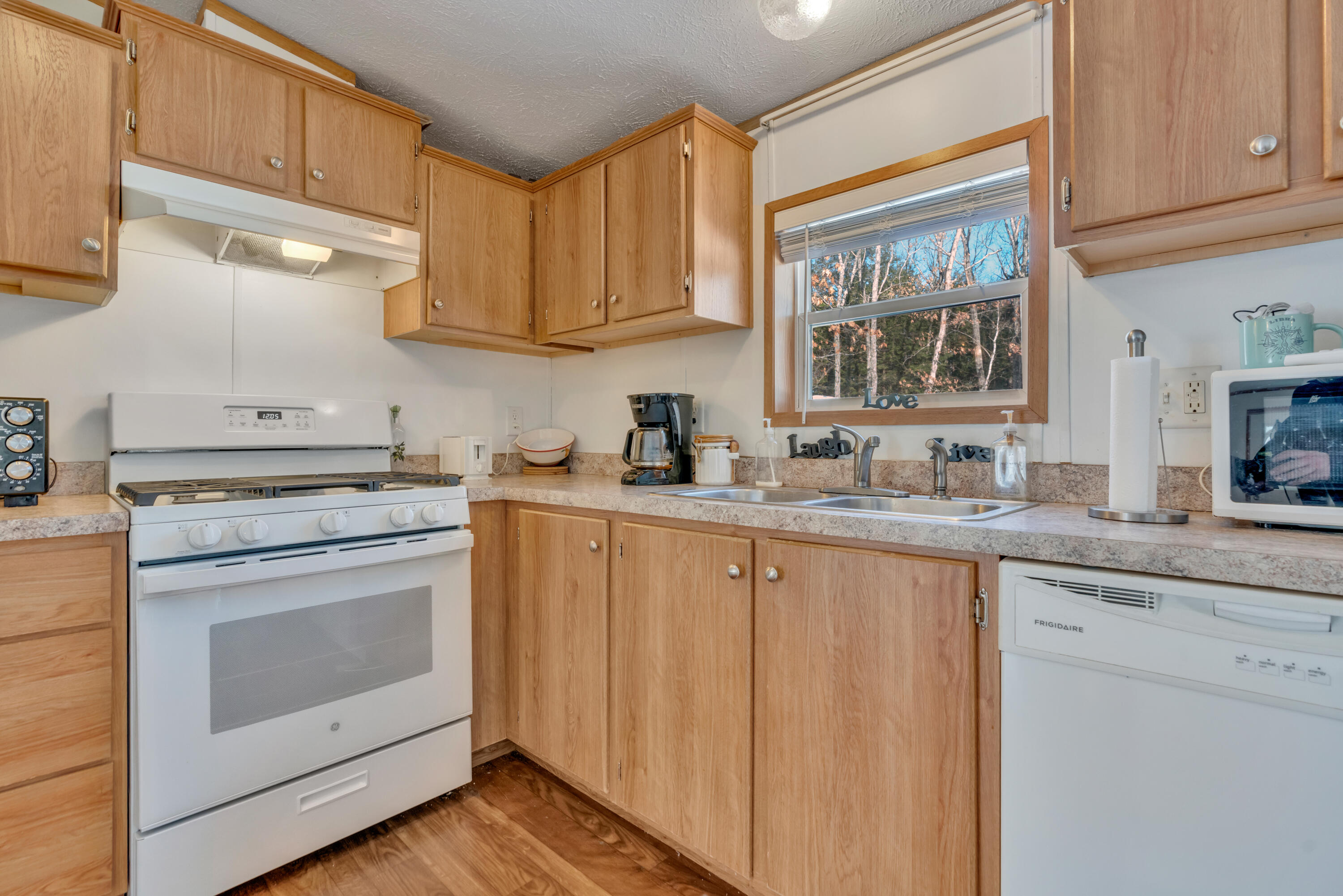 39 Leisure Drive Alfred ME 04002