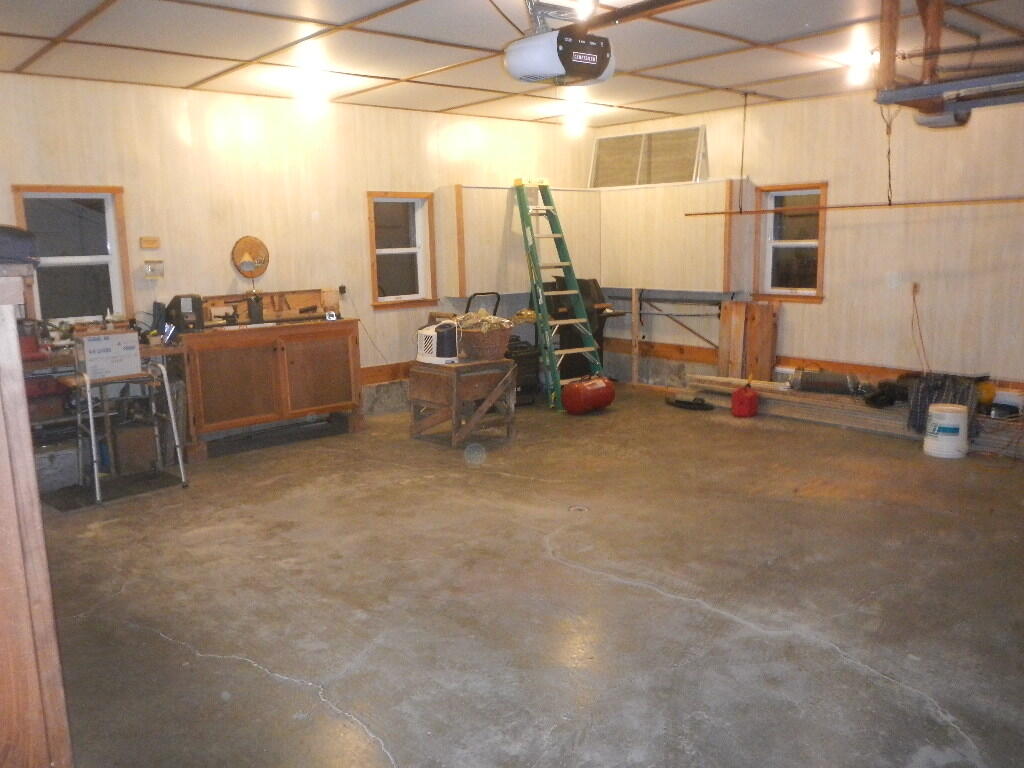 11 Tibbetts Drive Lincoln ME 04457