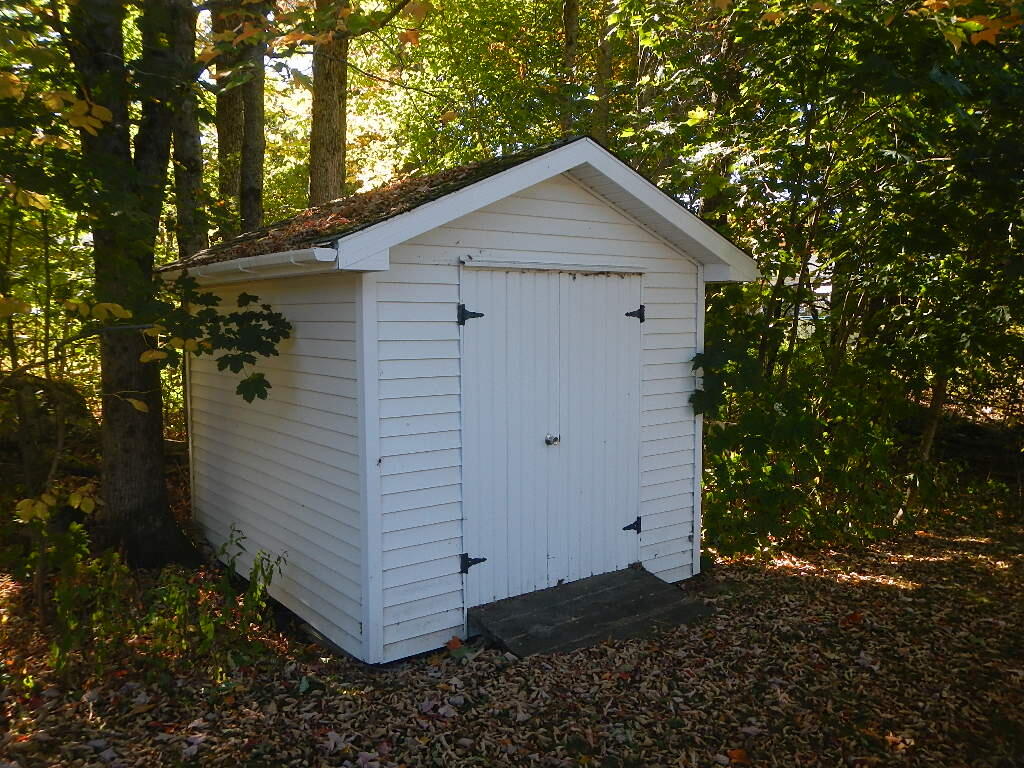 11 Tibbetts Drive Lincoln ME 04457