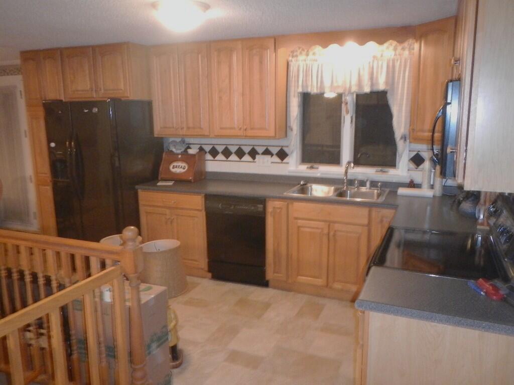 11 Tibbetts Drive Lincoln ME 04457