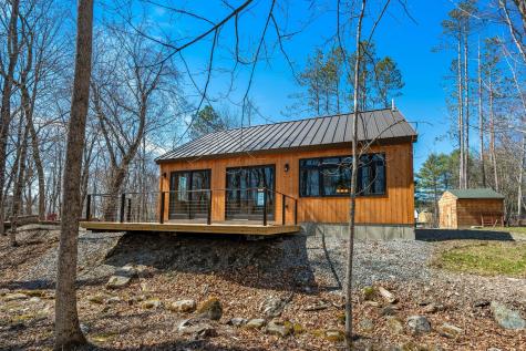 8 River Road Detroit ME 04929