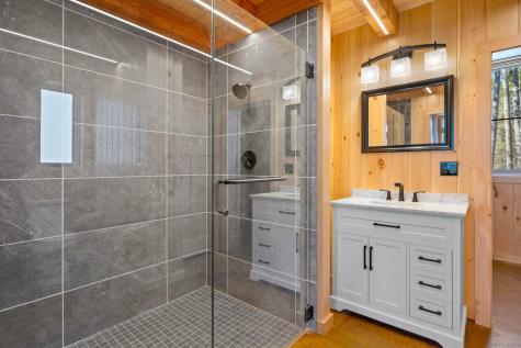 8 River Road Detroit ME 04929