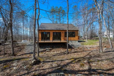 8 River Road Detroit ME 04929