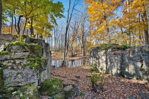 8 River Road Detroit ME 04929