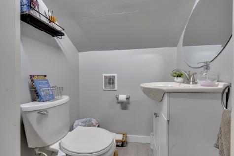 9 Snows Court North Berwick ME 03906