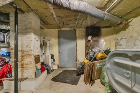 9 Snows Court North Berwick ME 03906