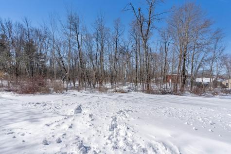 9 Snows Court North Berwick ME 03906