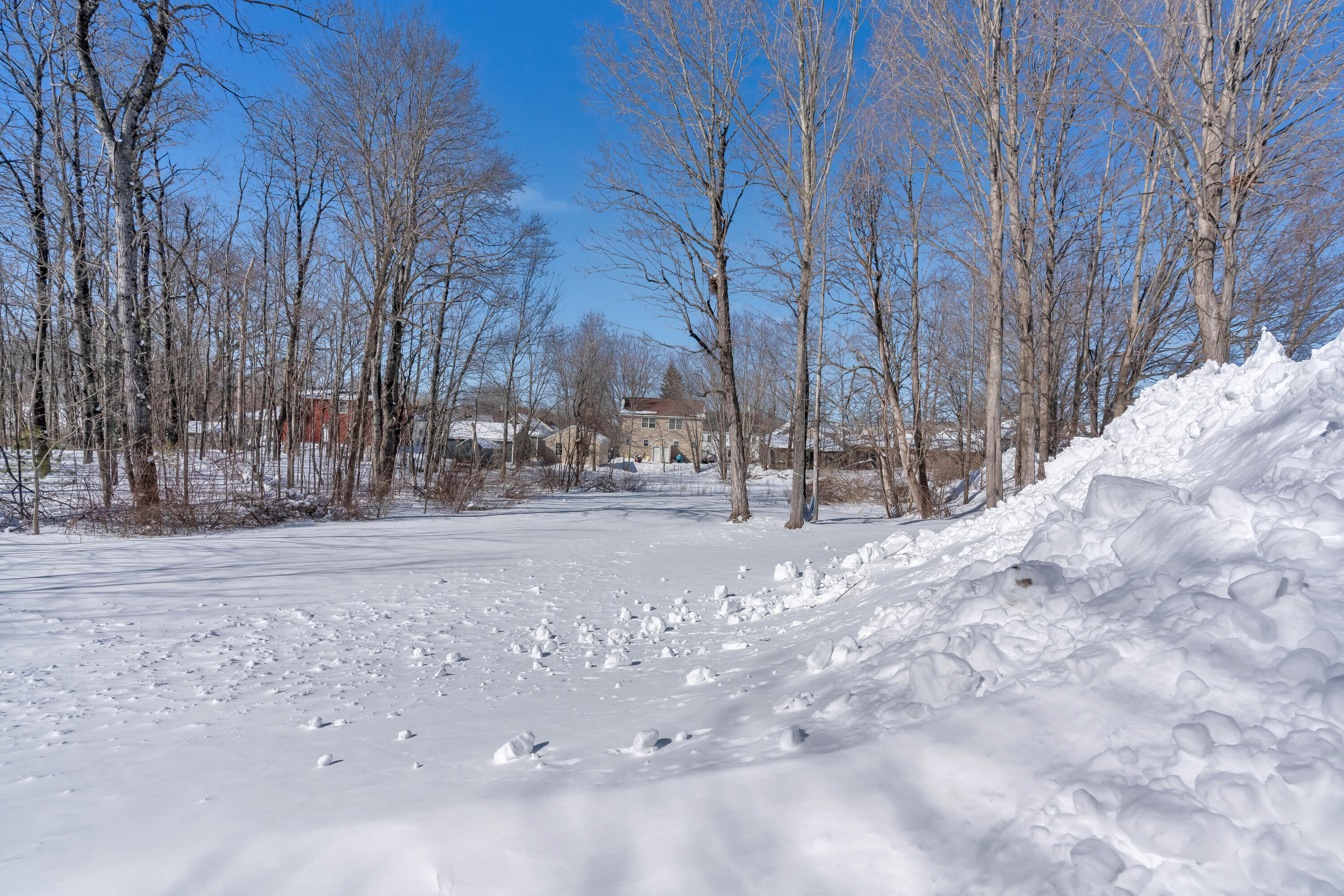 9 Snows Court North Berwick ME 03906