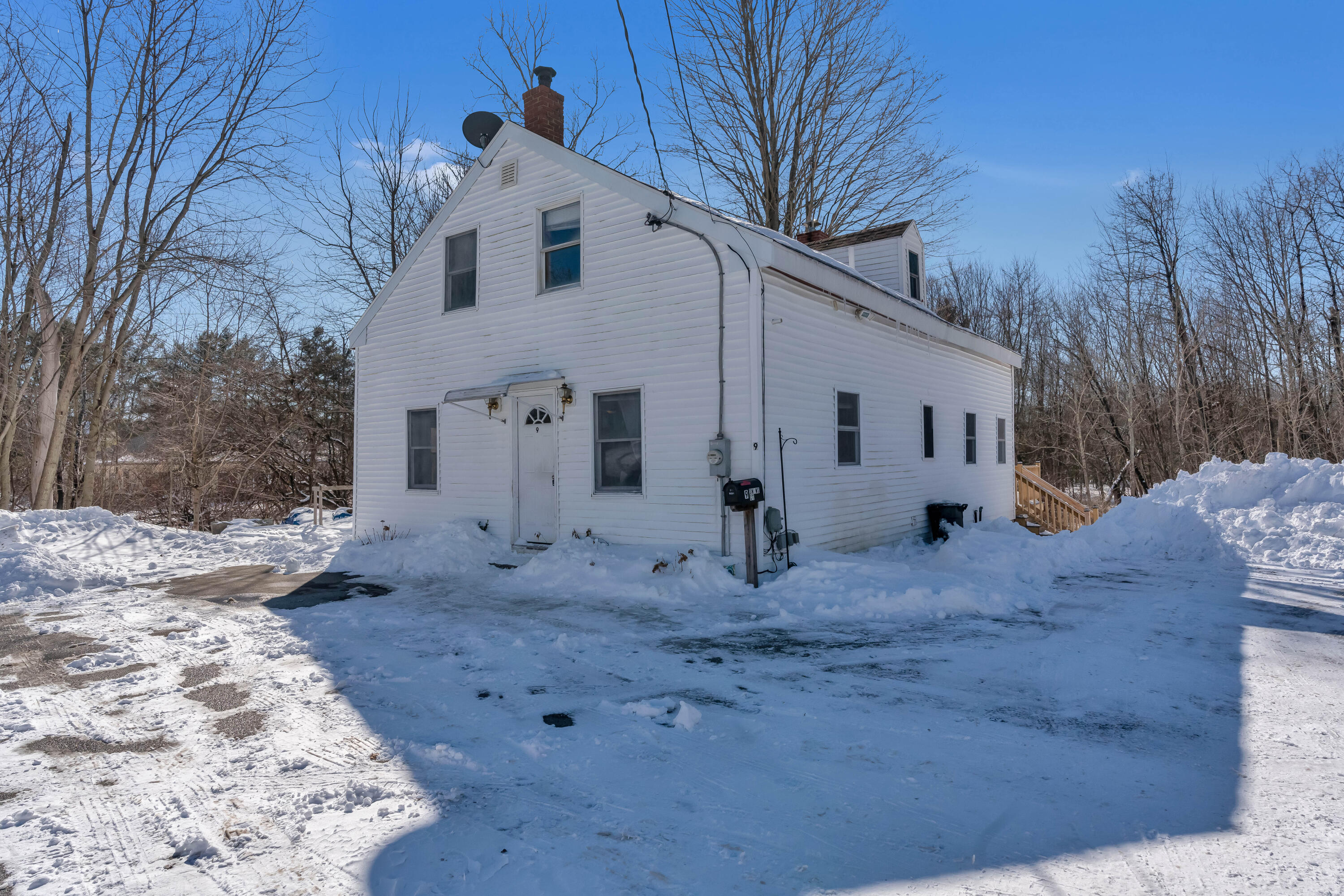 9 Snows Court North Berwick ME 03906