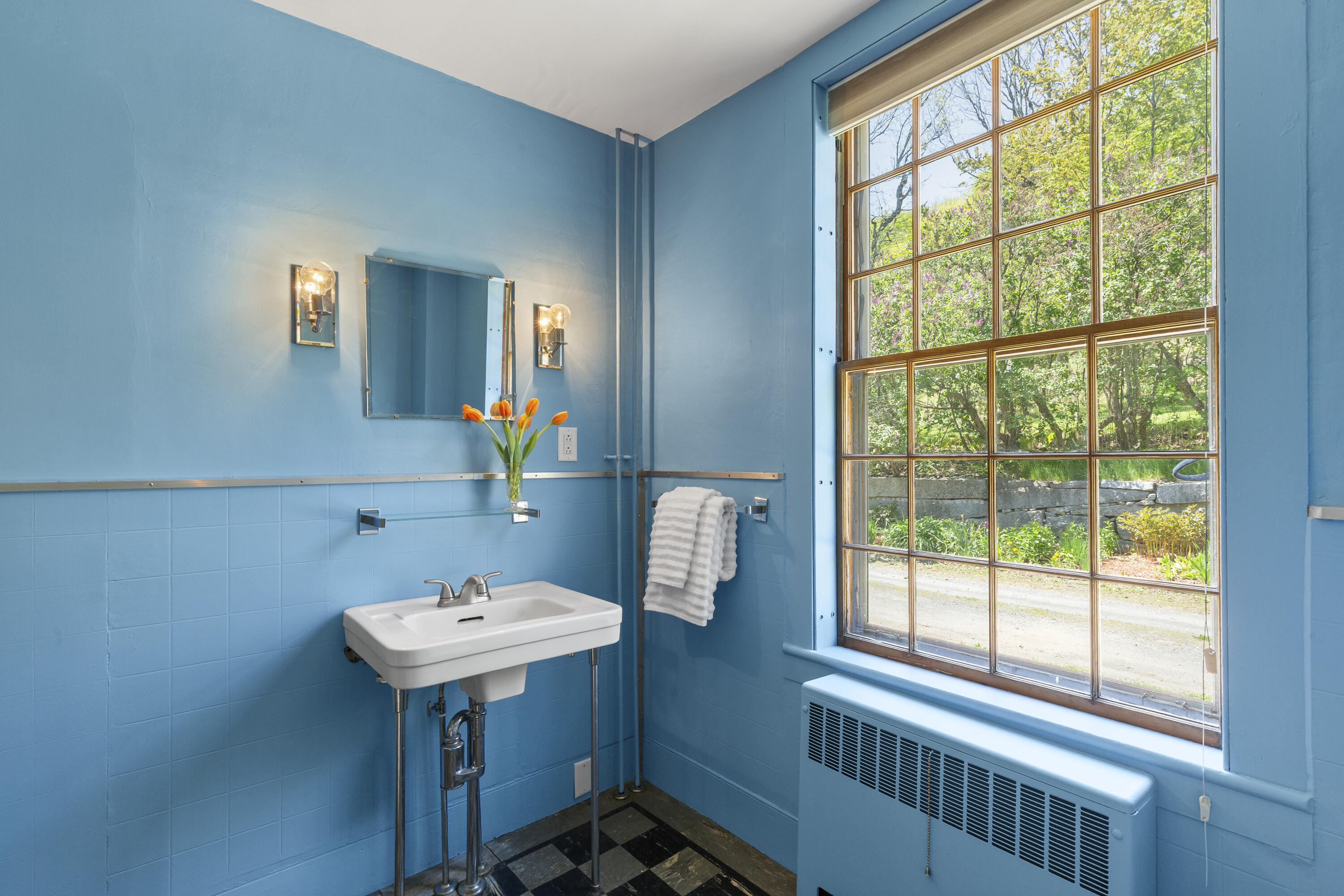 42 Winthrop Street Hallowell ME 04347