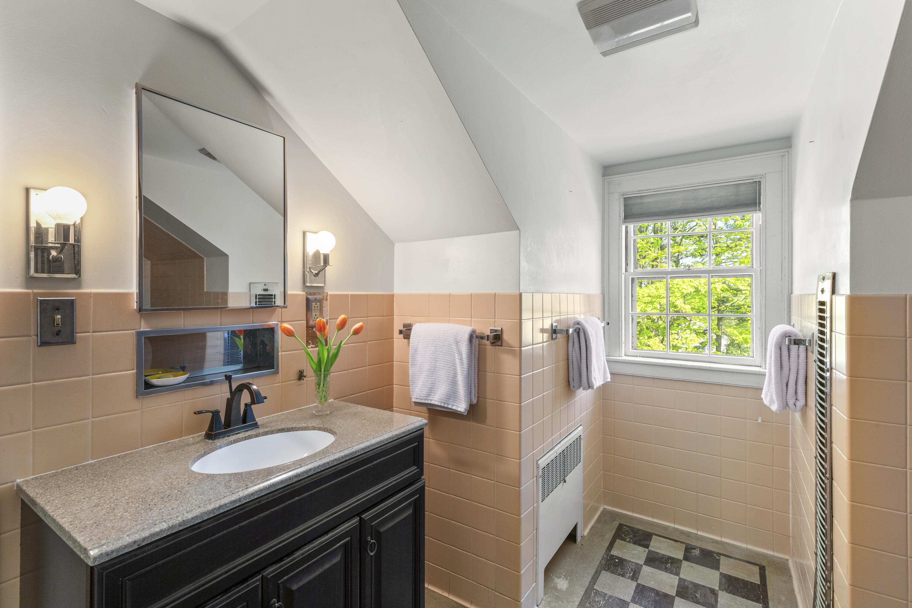 42 Winthrop Street Hallowell ME 04347