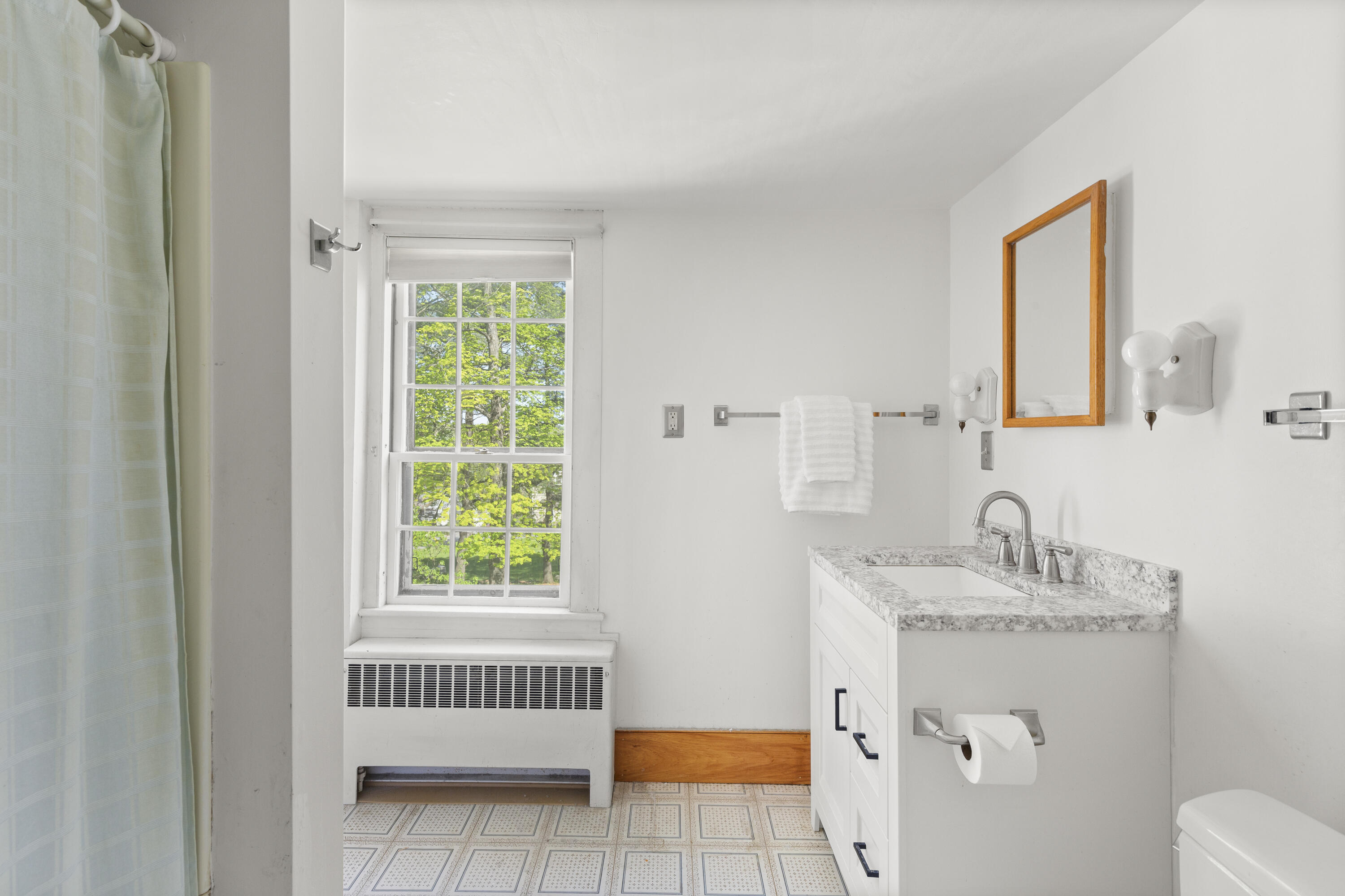 42 Winthrop Street Hallowell ME 04347