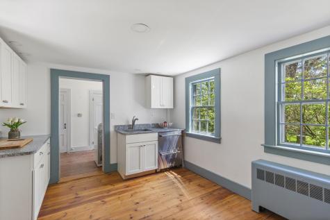 42 Winthrop Street Hallowell ME 04347