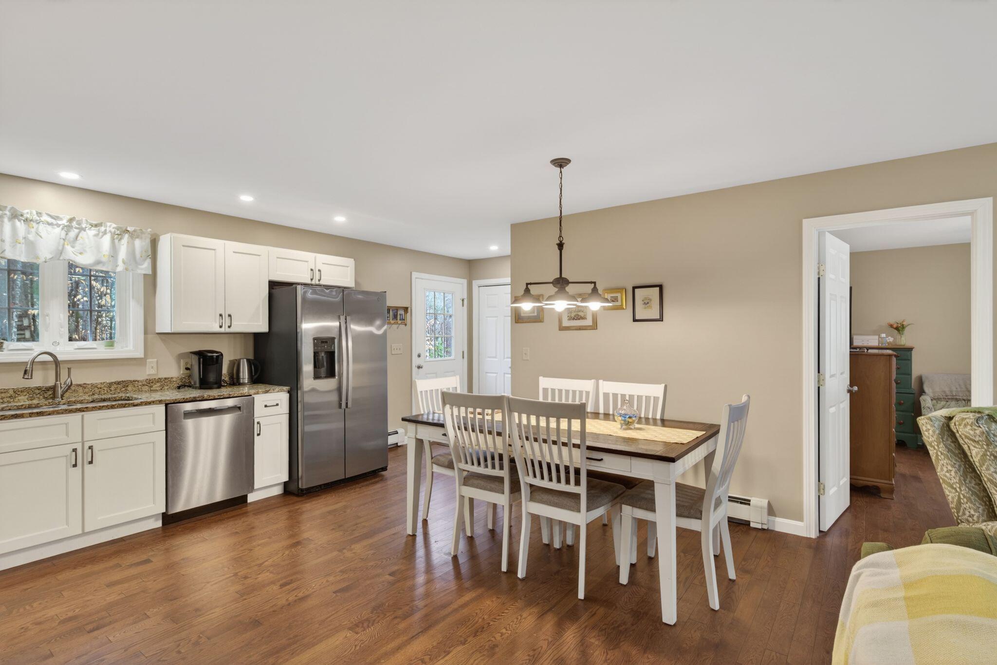 9 Alder Road Naples ME 04055