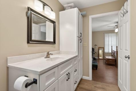 9 Alder Road Naples ME 04055
