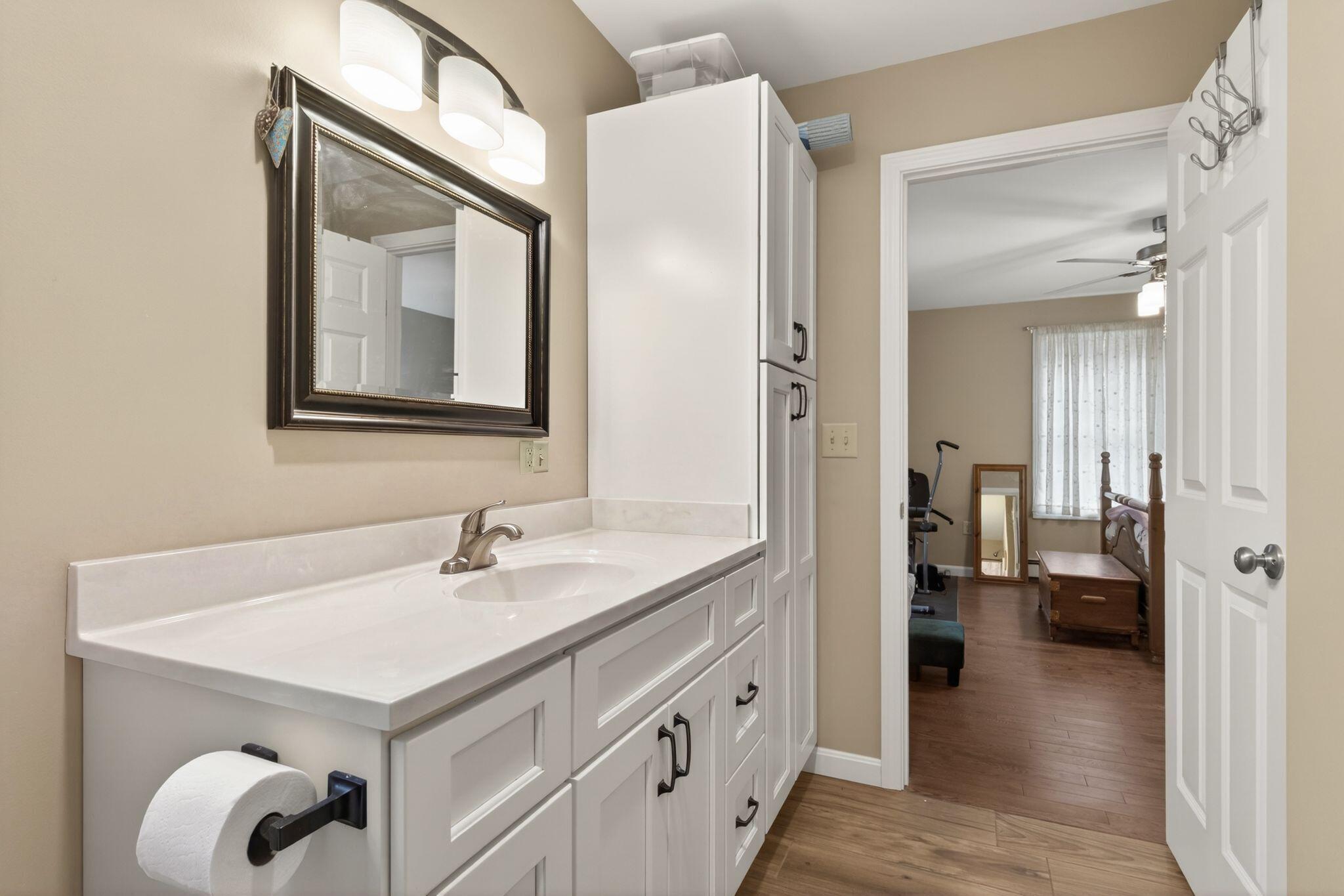 9 Alder Road Naples ME 04055