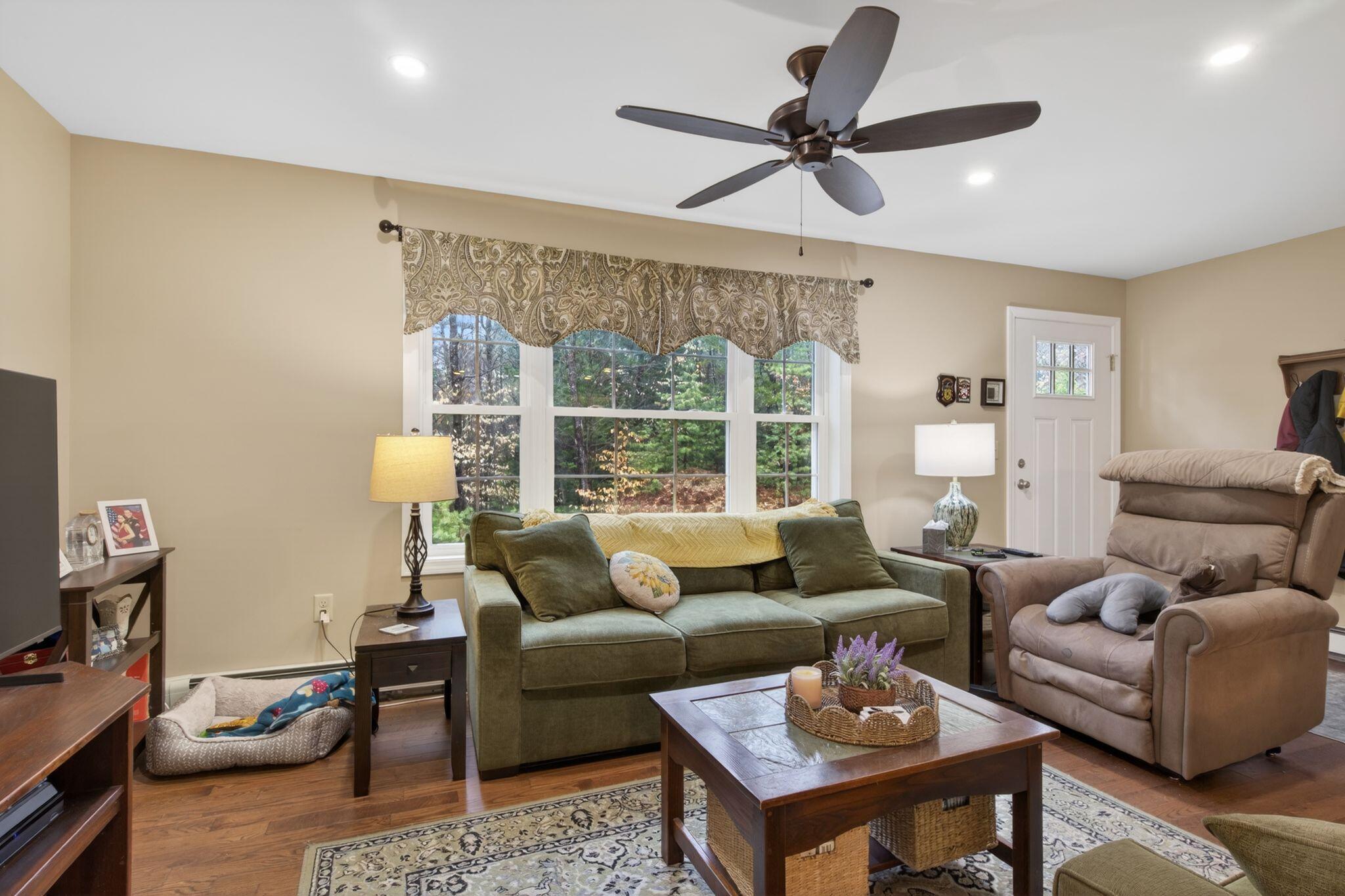 9 Alder Road Naples ME 04055