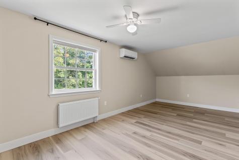 8 Summer Way Cumberland ME 04021