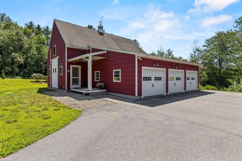 8 Summer Way Cumberland ME 04021