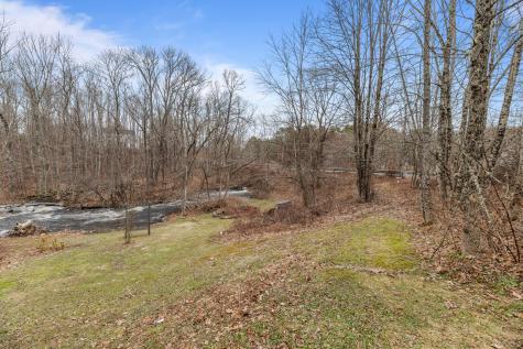 18 Blinn Hill Road Dresden ME 04342