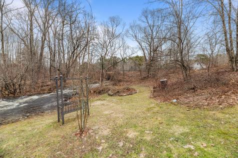 18 Blinn Hill Road Dresden ME 04342