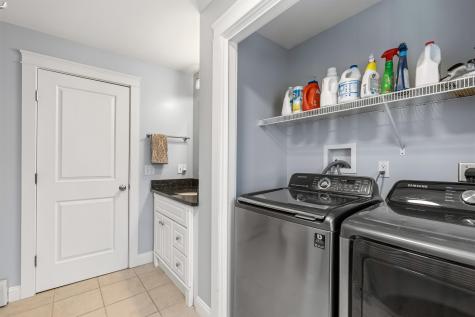 7 Roman Woods Way Gray ME 04039