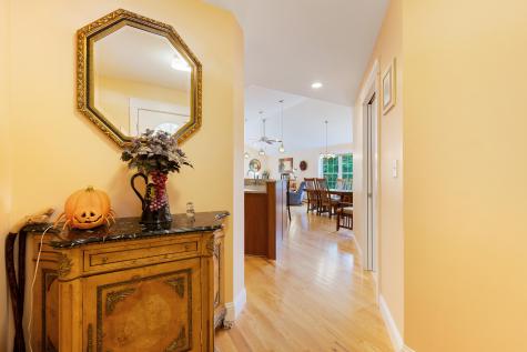 6 Macintosh Lane Lewiston ME 04240