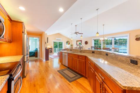 6 Macintosh Lane Lewiston ME 04240