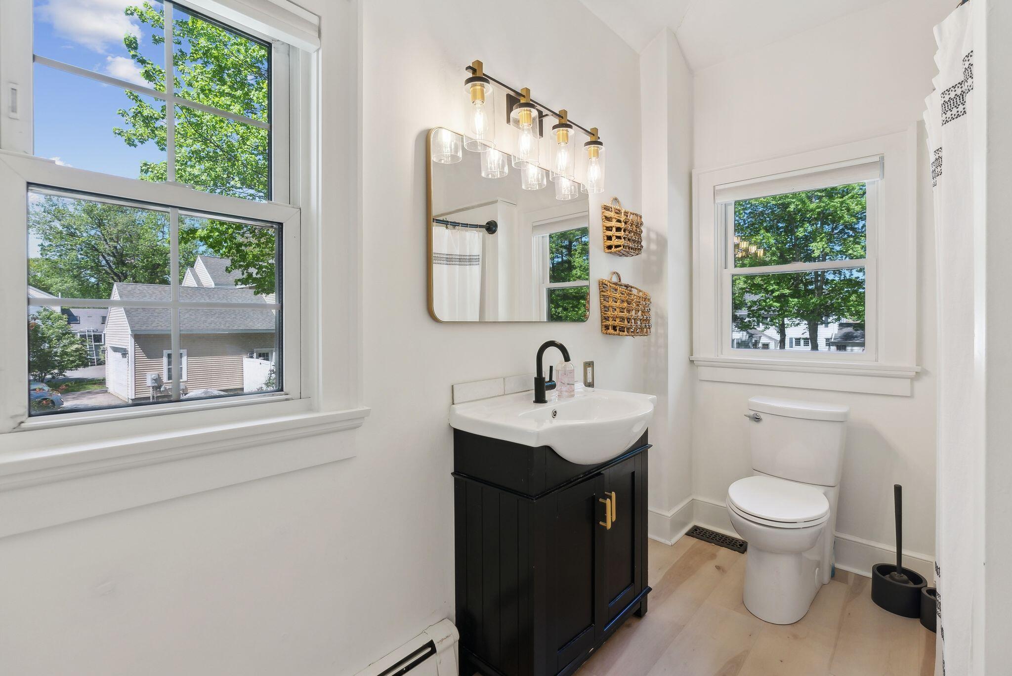 239 Auburn Street Portland ME 04103