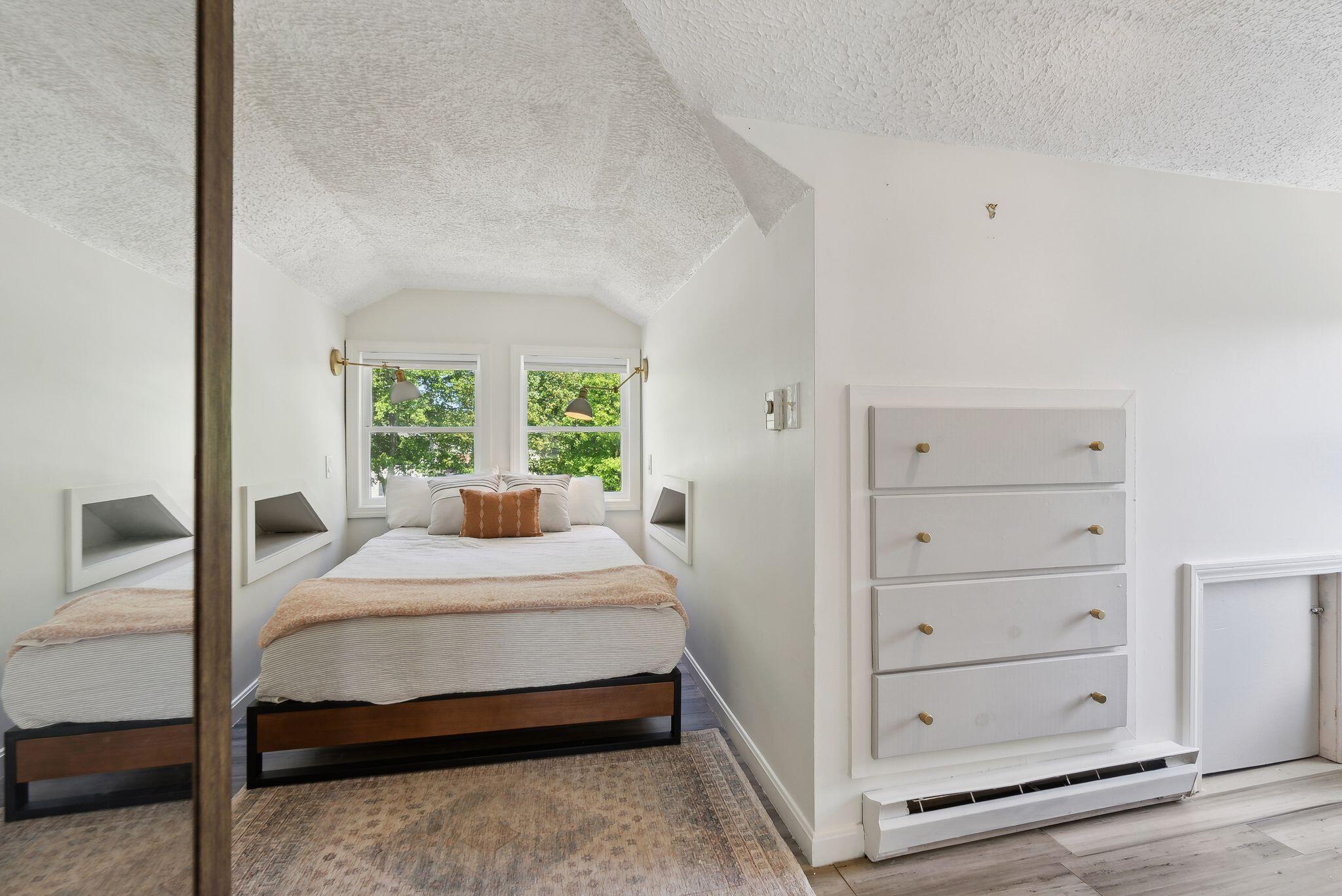 239 Auburn Street Portland ME 04103