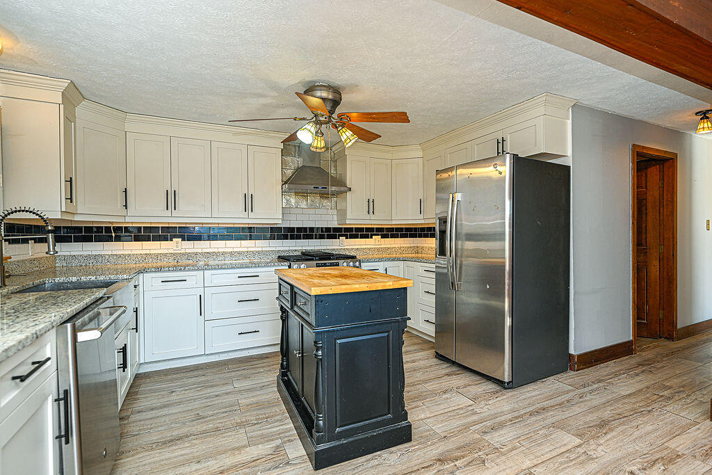28 Ridgewood Road Eliot ME 03903