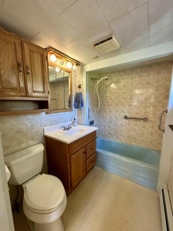 22 Salmond Street Belfast ME 04915