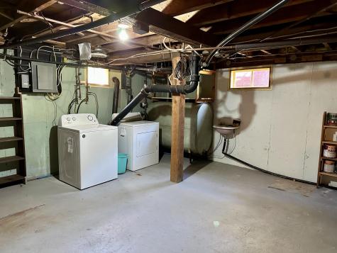 22 Salmond Street Belfast ME 04915