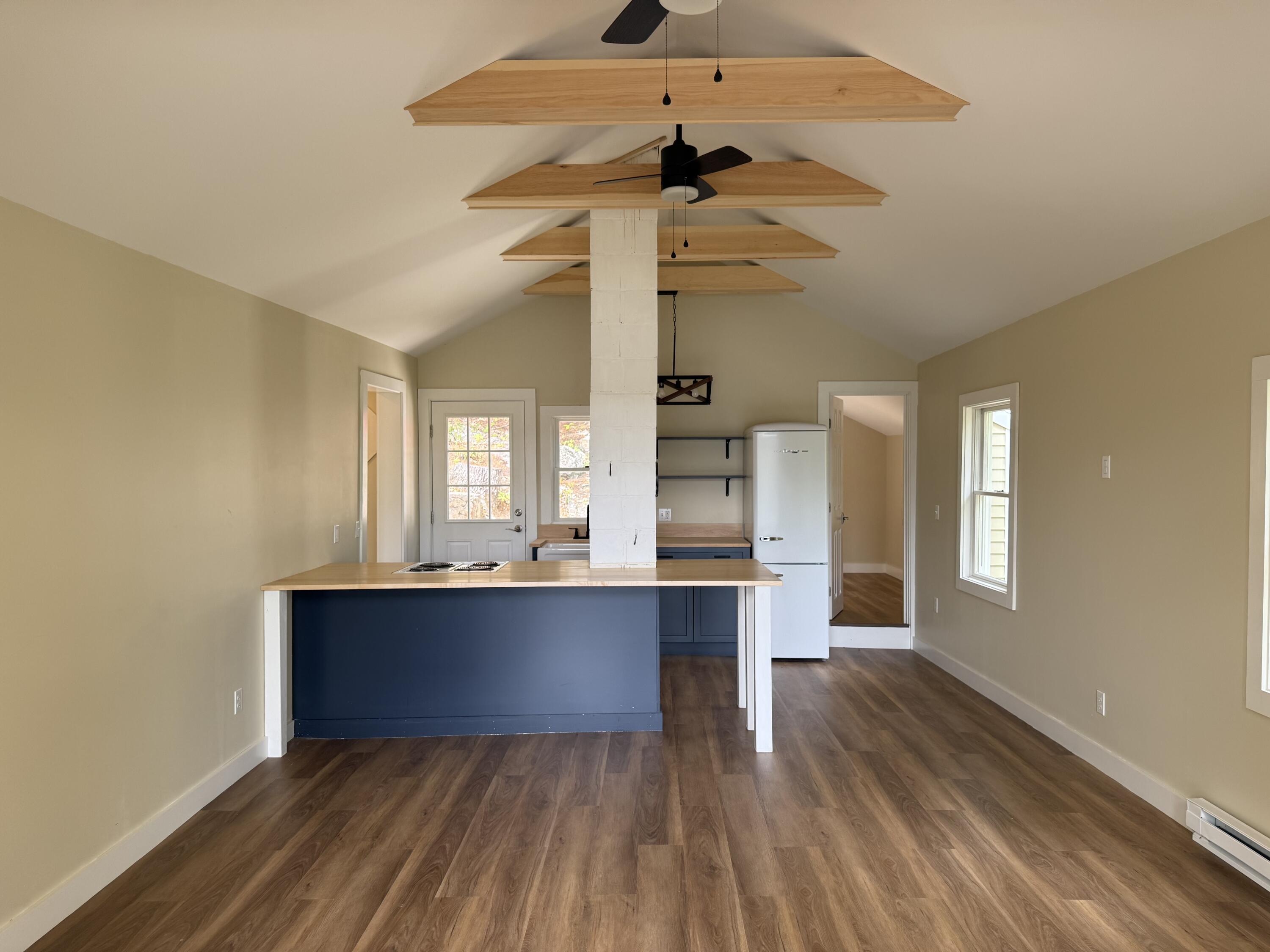 161 Molyneaux Road Camden ME 04843