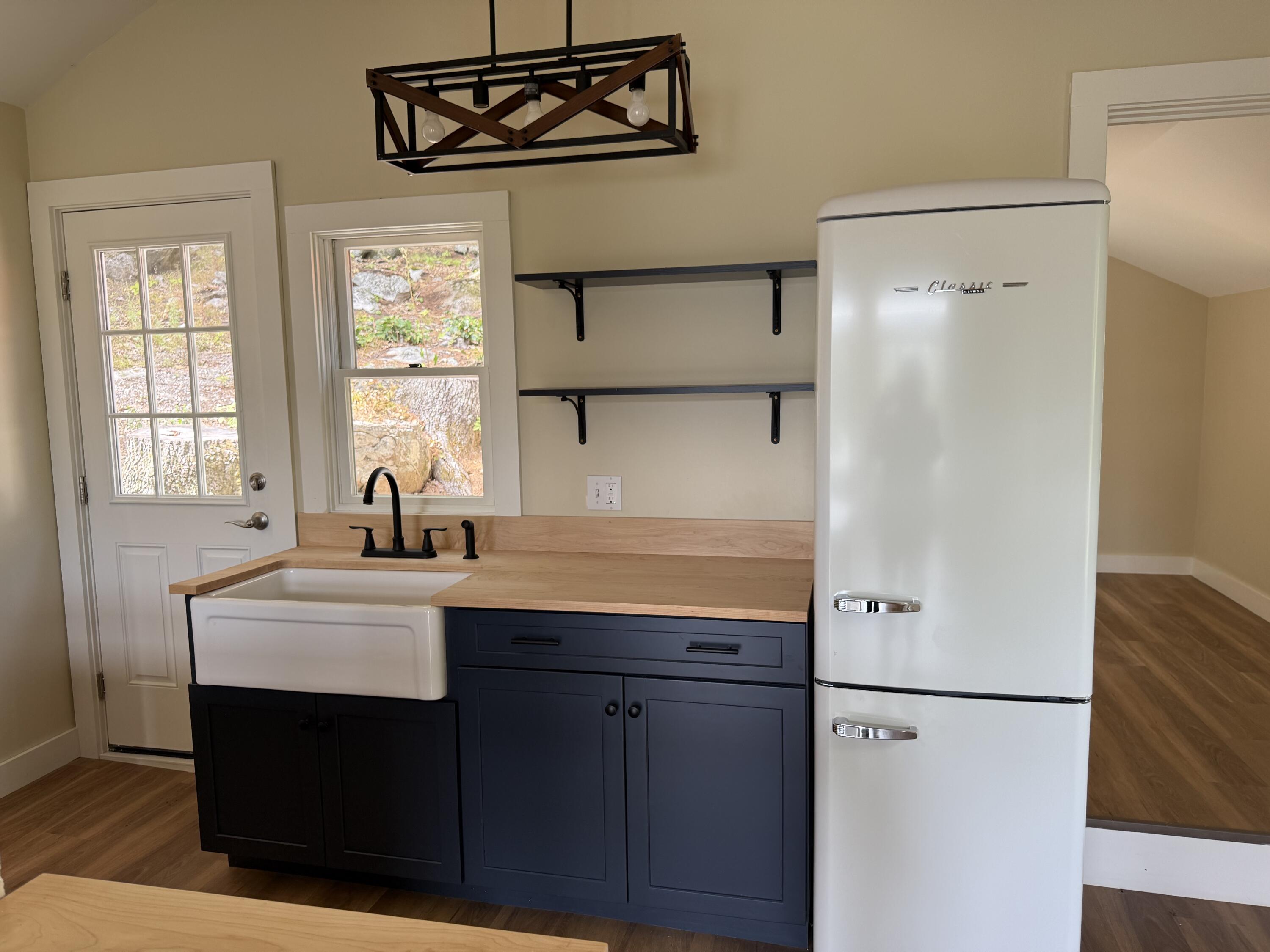 161 Molyneaux Road Camden ME 04843