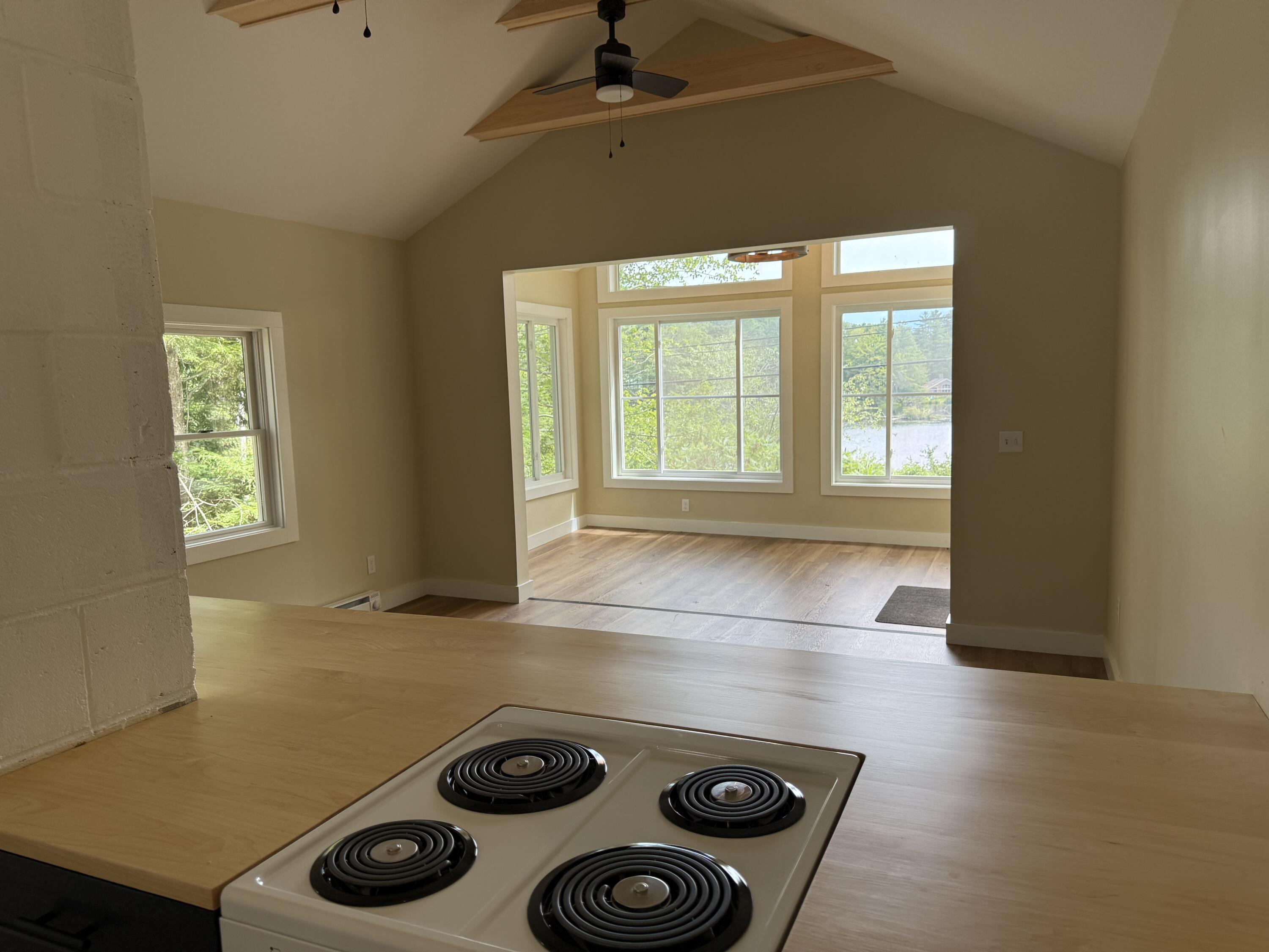 161 Molyneaux Road Camden ME 04843