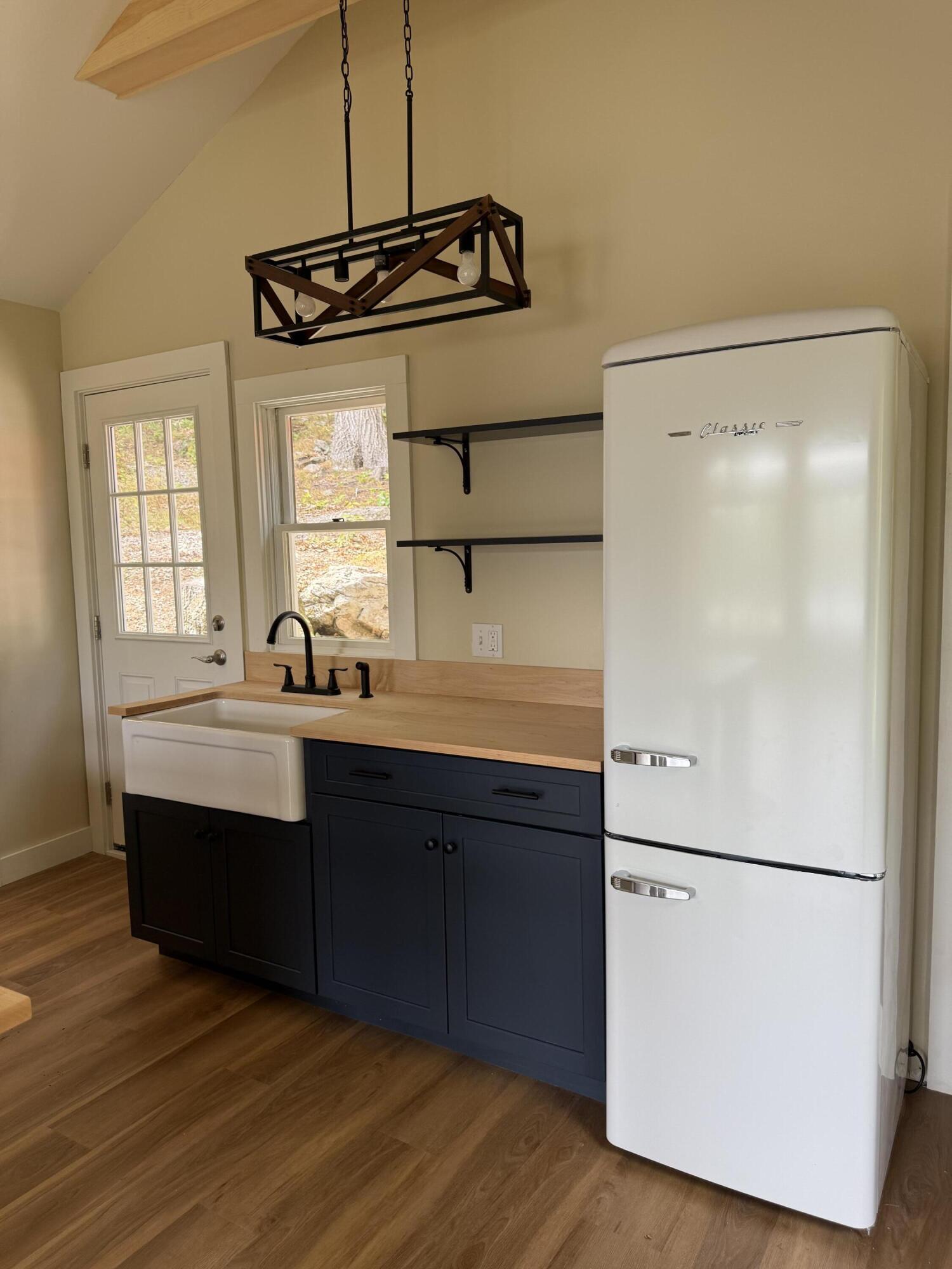 161 Molyneaux Road Camden ME 04843