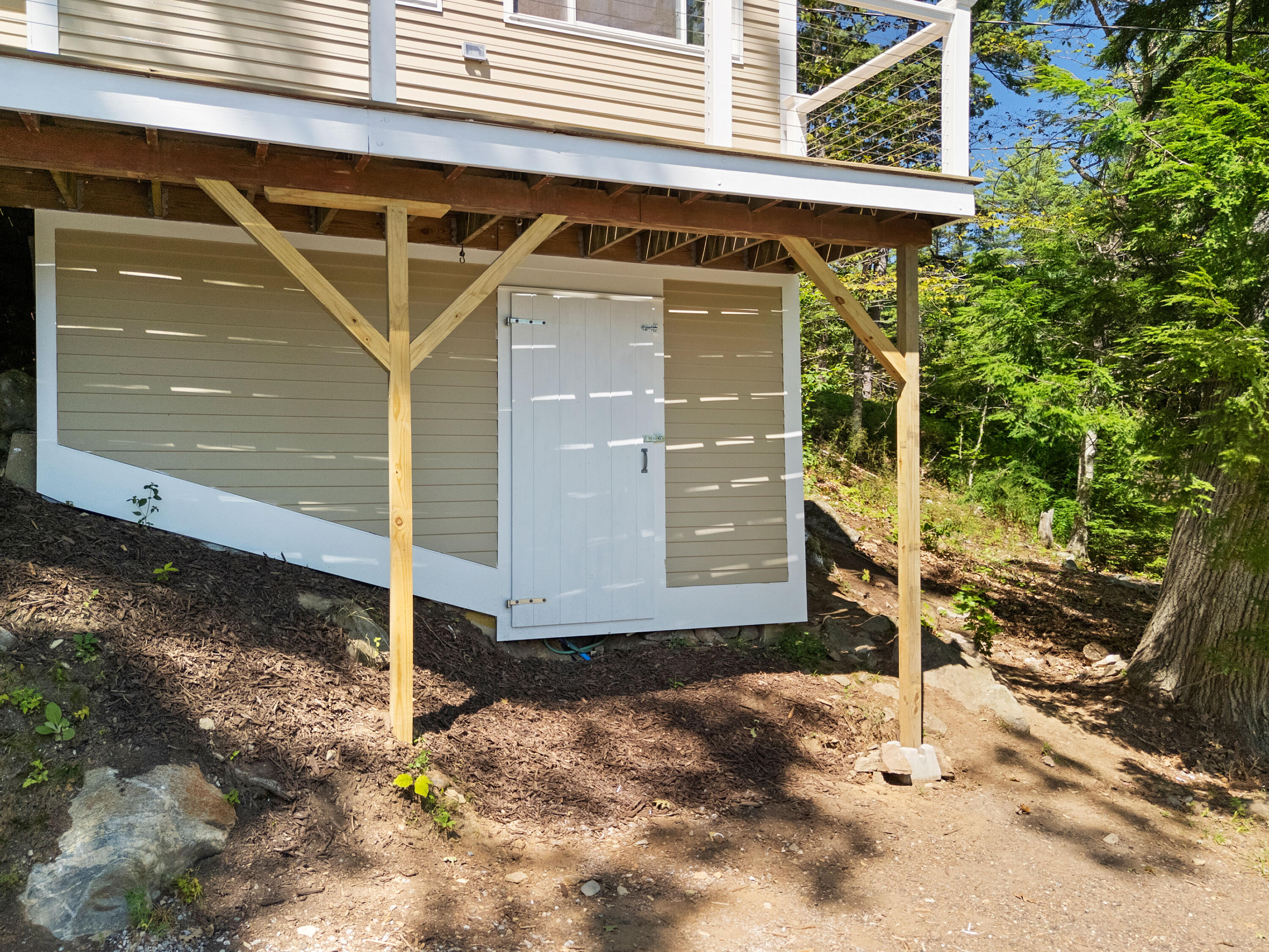 161 Molyneaux Road Camden ME 04843