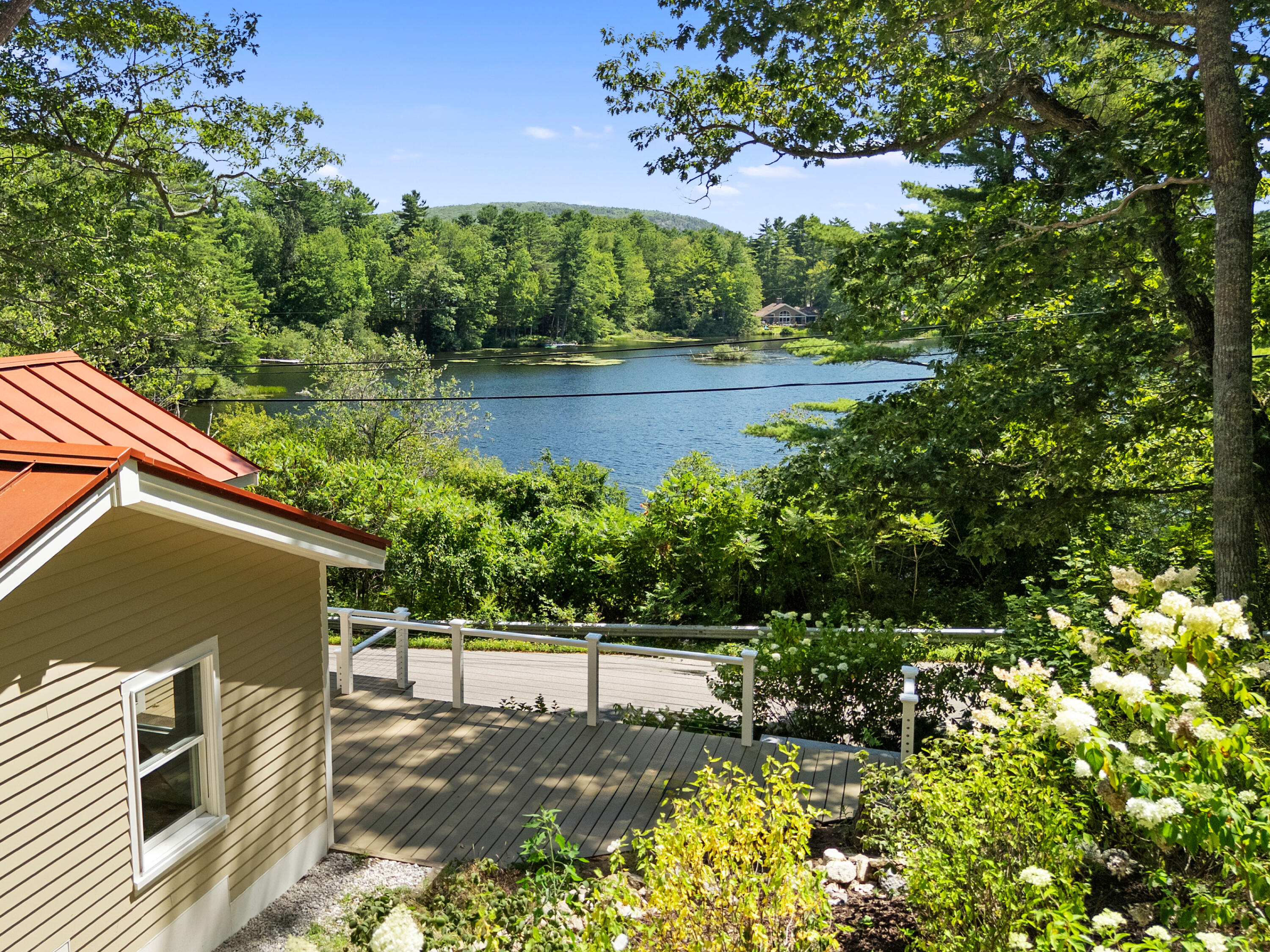 161 Molyneaux Road Camden ME 04843