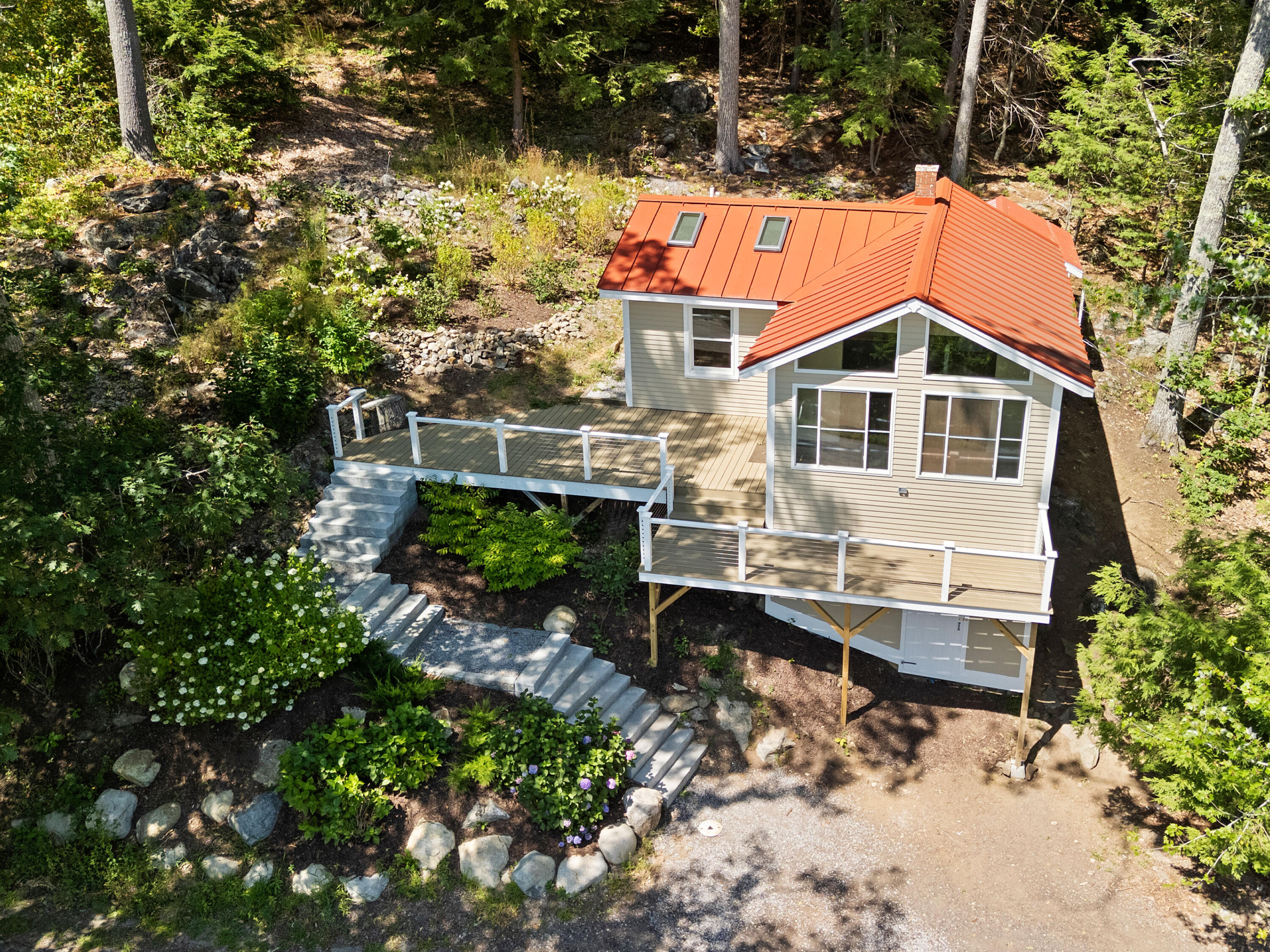 161 Molyneaux Road Camden ME 04843