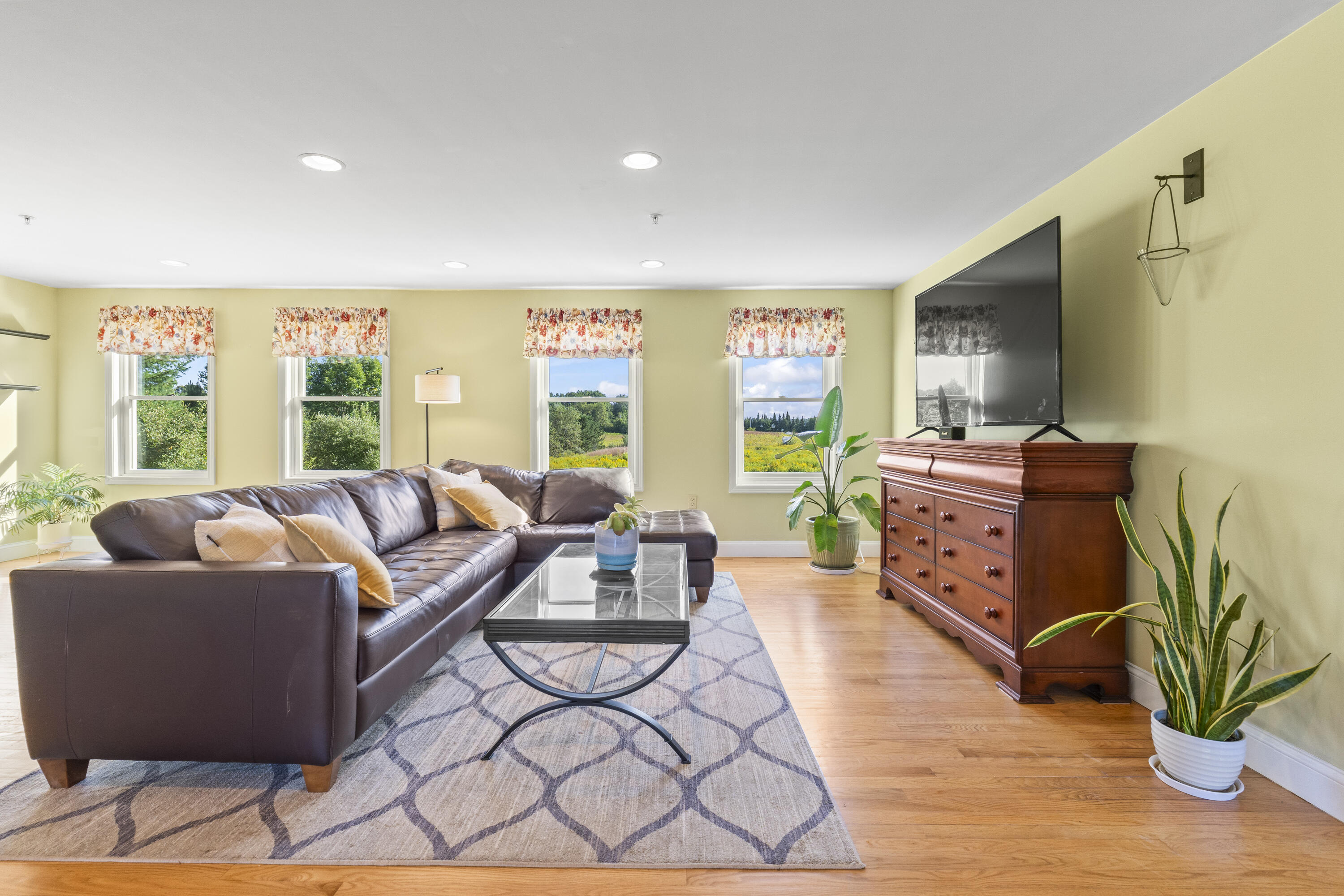 19 Dundee Road Gorham ME 04038