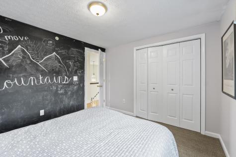 19 Dundee Road Gorham ME 04038