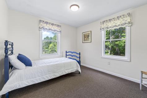 19 Dundee Road Gorham ME 04038