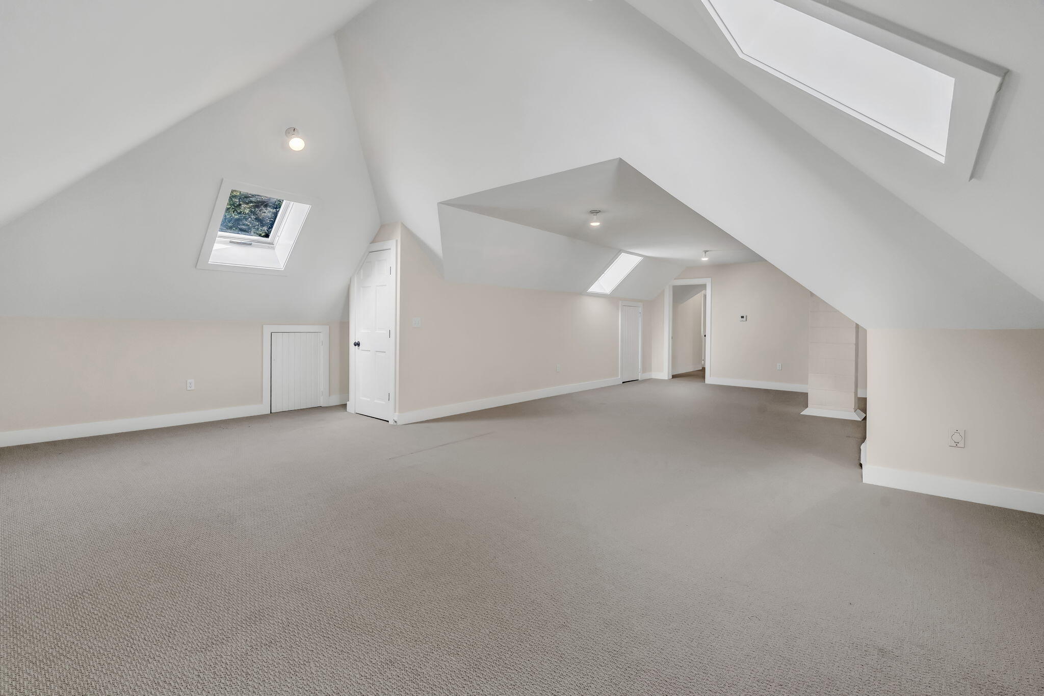 82 Falcon Lane Lamoine ME 04605